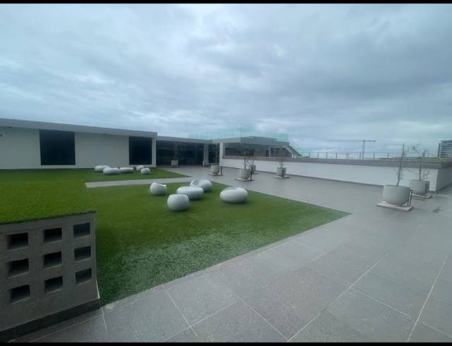 2 BEDROOM APARTMENT FOR SALE IN UMHLANGA RIDGESIDE